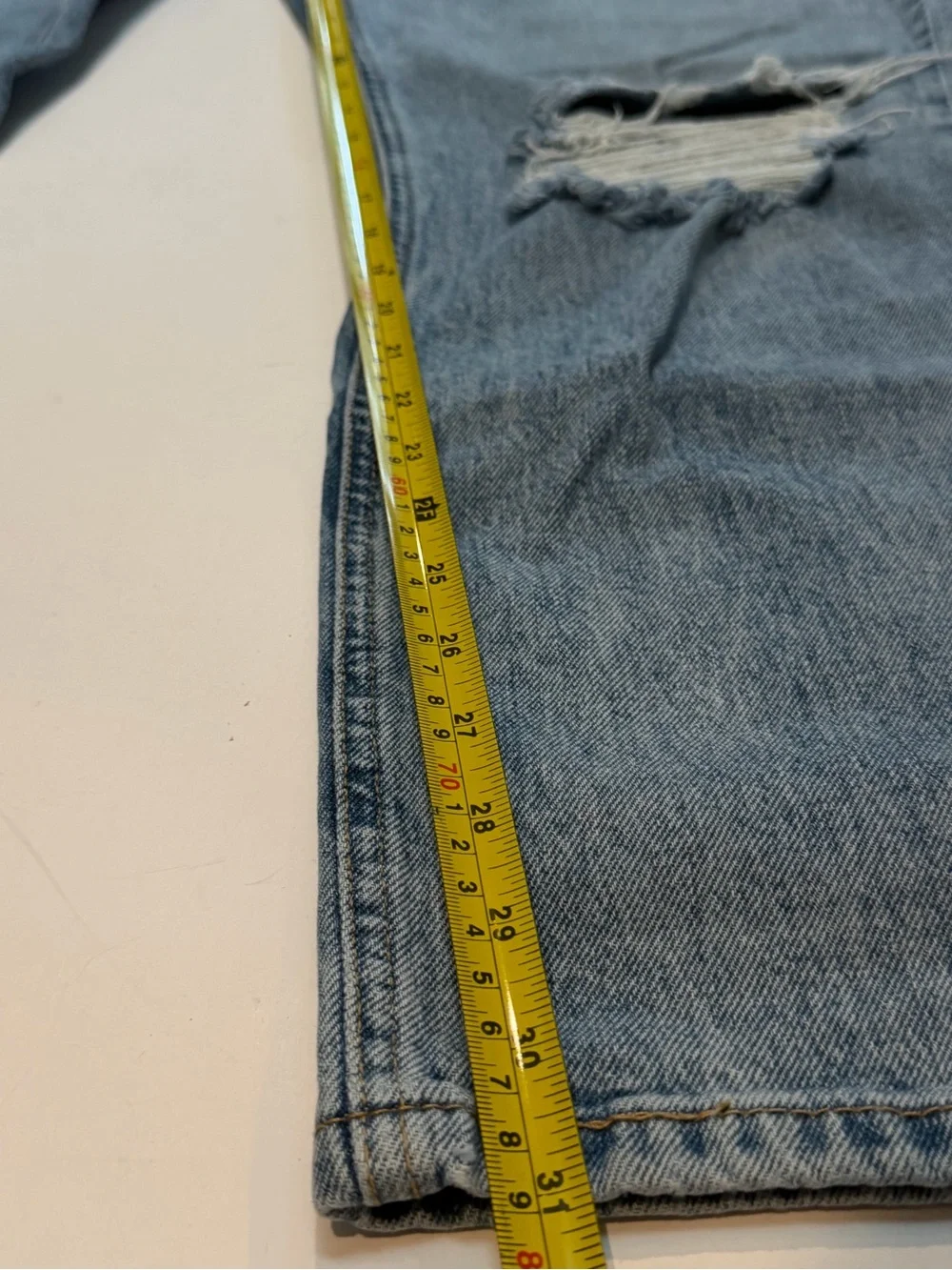 Levi’s 541 Athletic Taper Jeans Mens 42x32 Distressed Ripped Stretch Blue Denim
